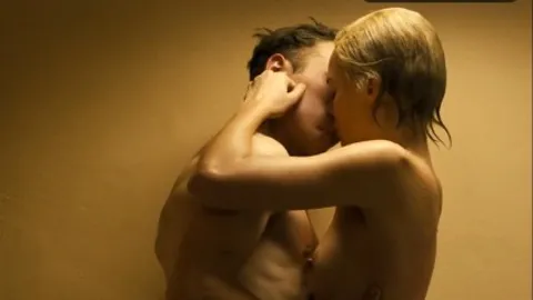 Margot Robbie PMV