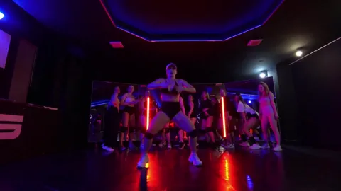 twerk loop 15 nn