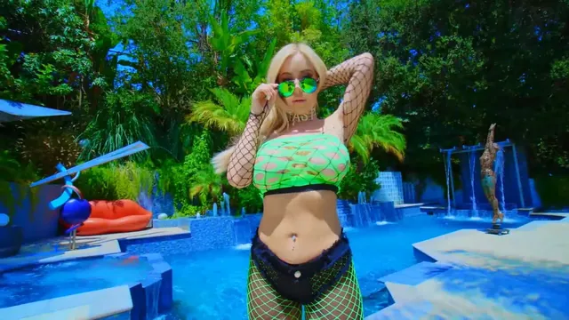 Savannah Bond - Bimbo Fuckdoll