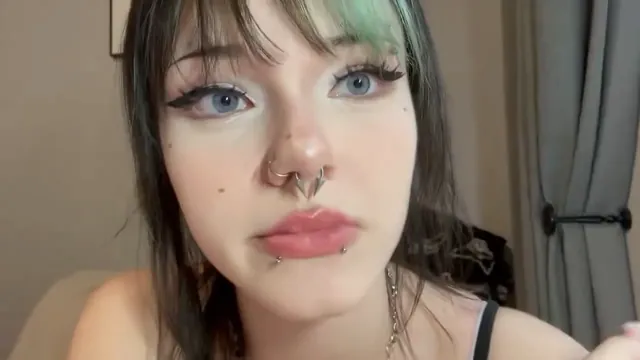 Nice Girls