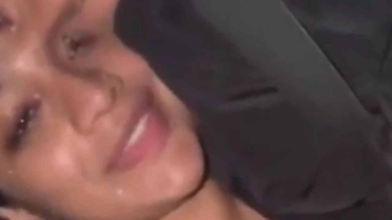 Thumbnail at 0:39