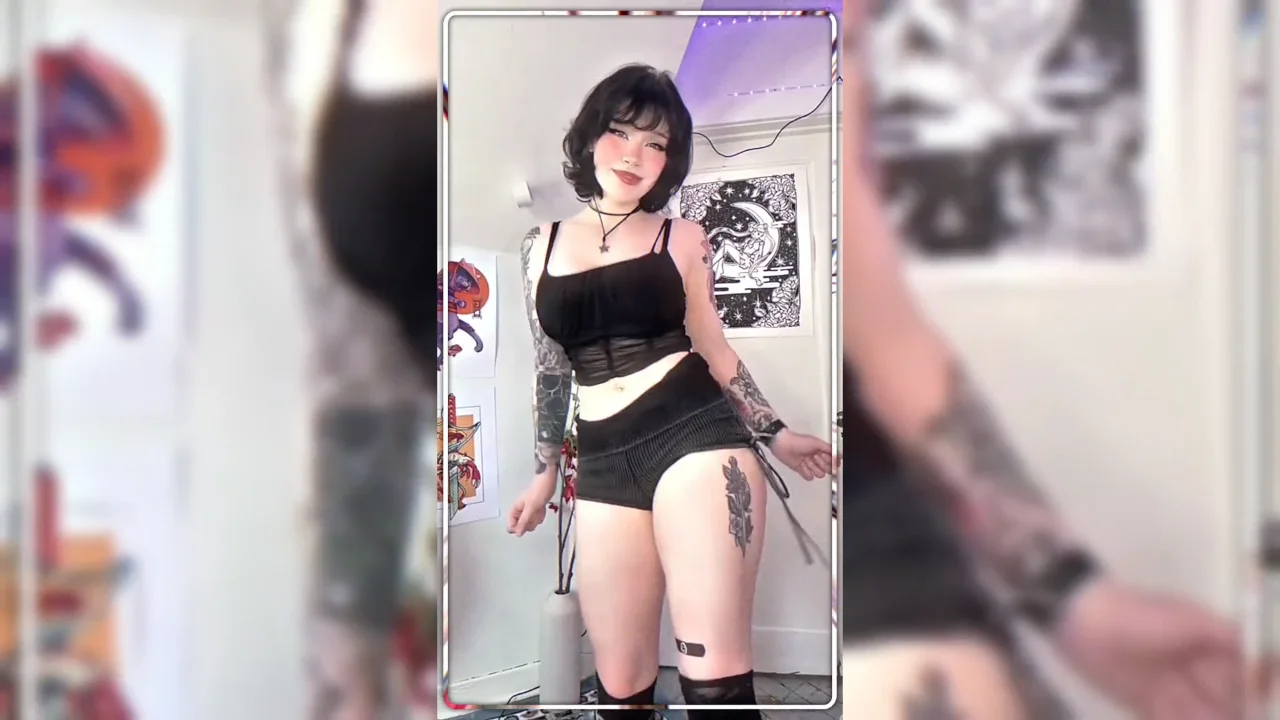 Thumbnail at 0:02