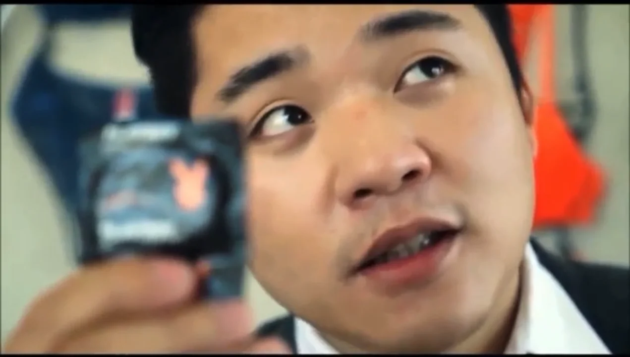 Thumbnail at 0:32