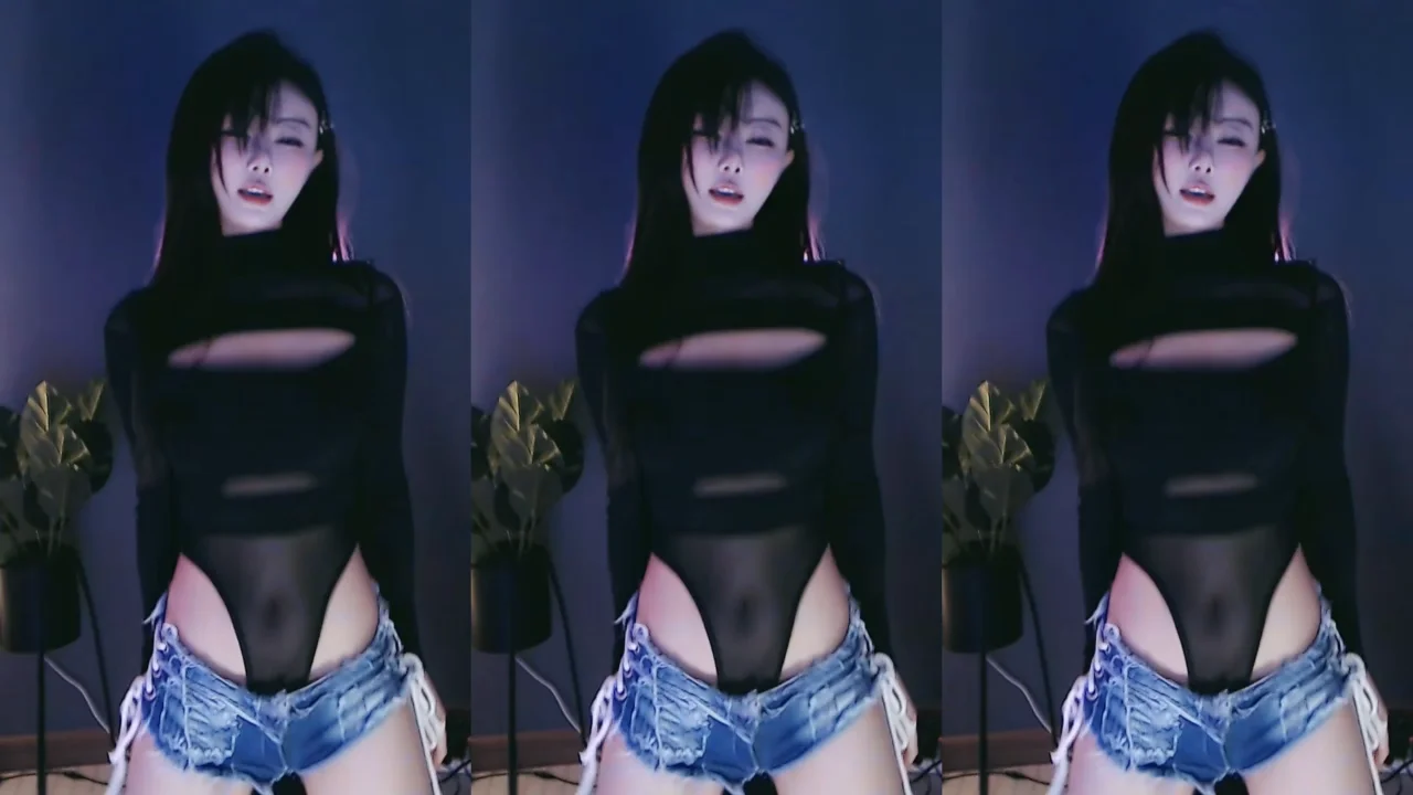 Thumbnail at 0:36