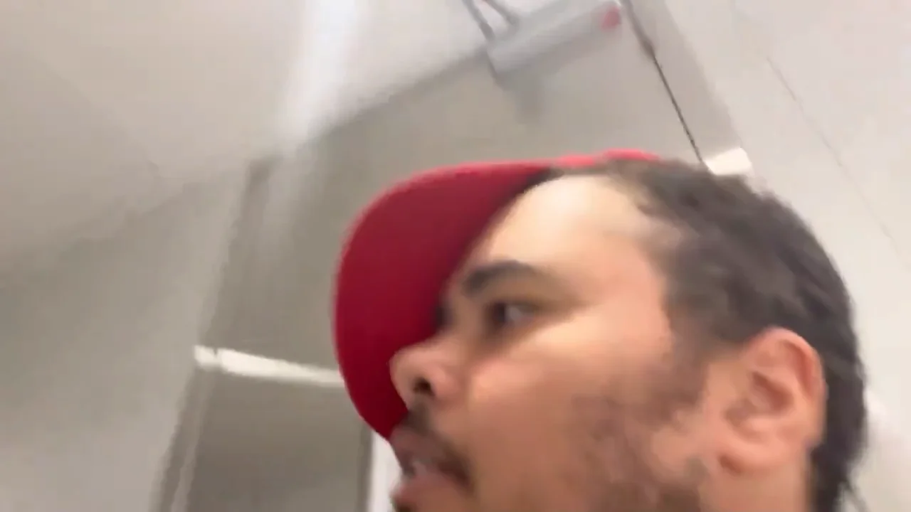 Thumbnail at 0:10