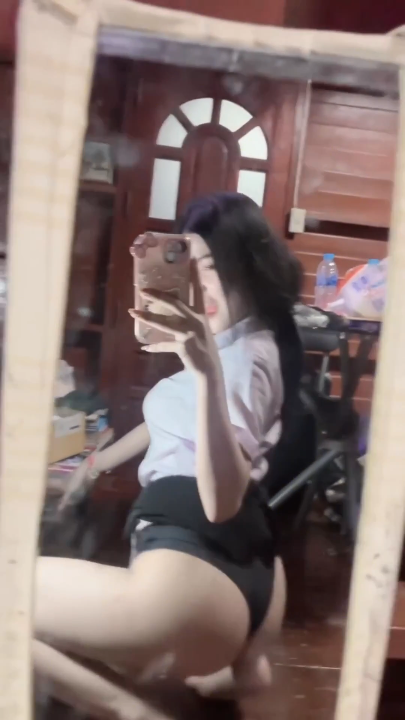 Thumbnail at 1:00