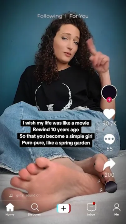 Thumbnail at 0:19
