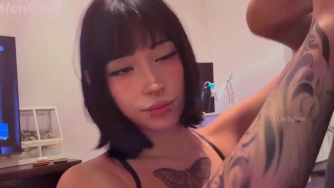 Thumbnail at 0:44