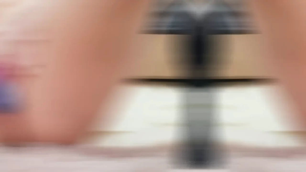 Thumbnail at 0:18