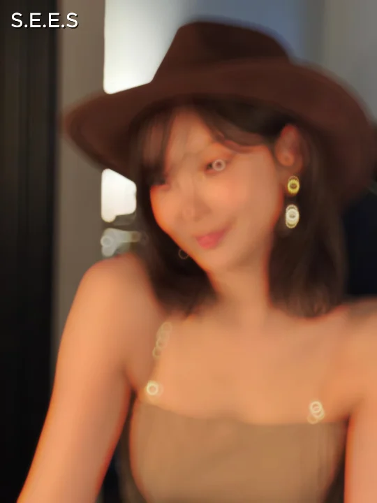 Thumbnail at 0:24