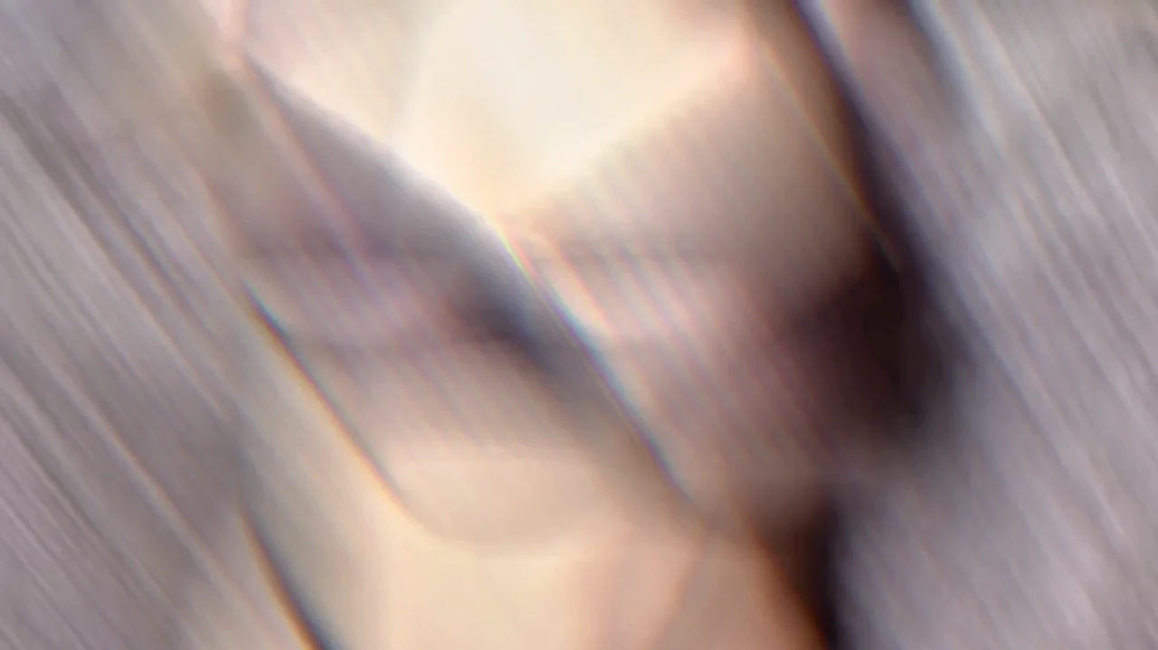 Thumbnail at 0:04