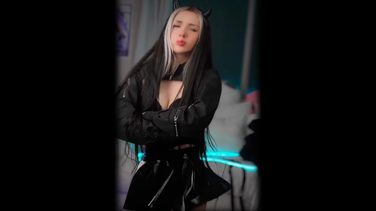 Thumbnail at 0:44
