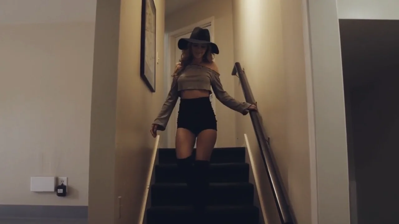 Thumbnail at 0:44