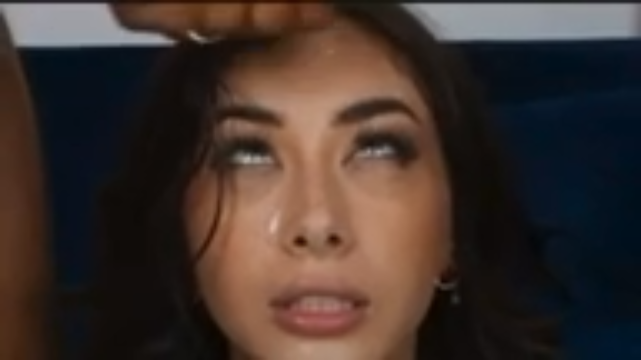 Thumbnail at 0:40