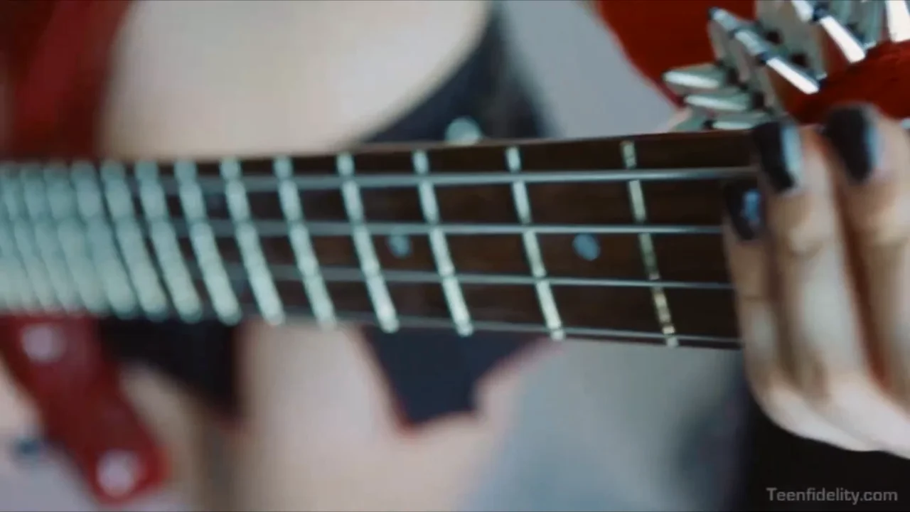 Thumbnail at 0:18