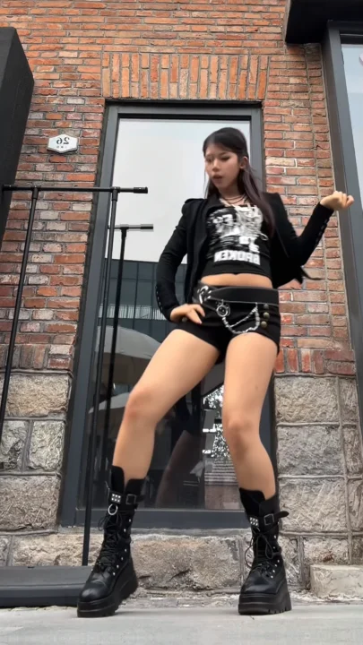 Thumbnail at 0:19