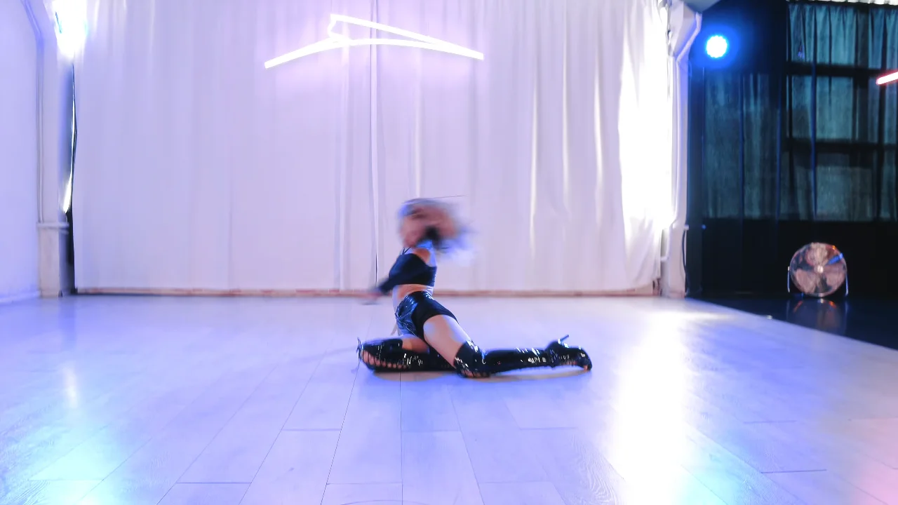 Thumbnail at 0:52