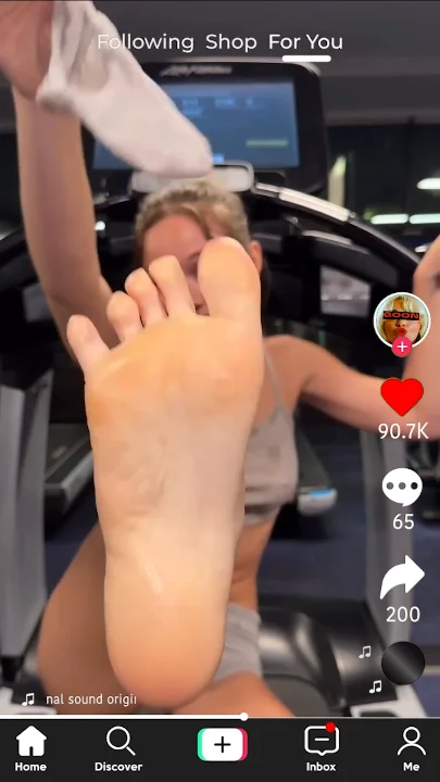 Thumbnail at 2:32