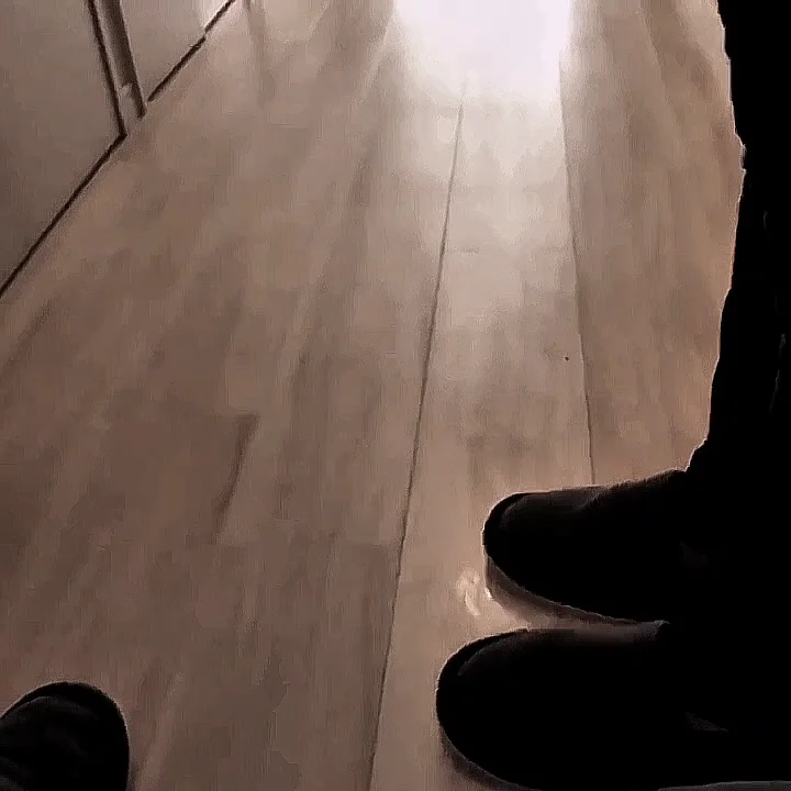 Thumbnail at 0:02