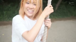 Thumbnail at 0:04