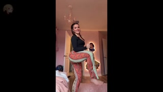Thumbnail at 0:01