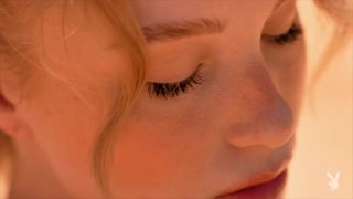 Thumbnail at 0:52